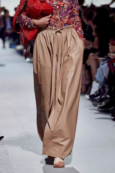 Look 170